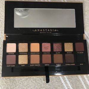 Anastasia Beverly Hills Palette—Soft Glam